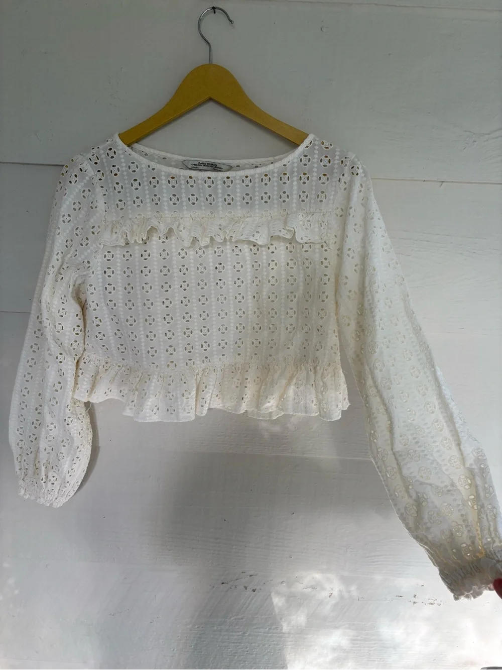 Zara Woman Premium Denim White Eyelet Ruffle Crop Blouse Size Medium Cottagecore